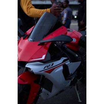 YAMAHA